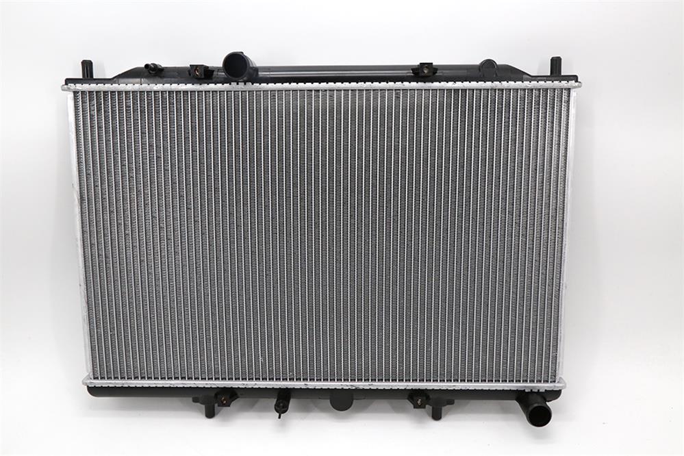 23523745 SGMW SAIC Wuling Baojun 730 1.5 MT Aluminum radiator